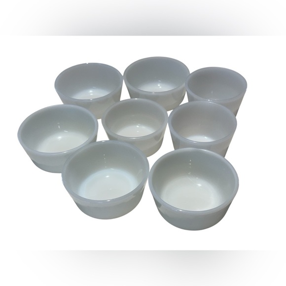 Glasbake Set of 8 Vintage Glasbake Custard White Glass Small Bowls - 3 Sizes - Picture 3 of 6